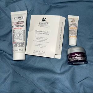 Kiehl's Skincare sample size Set